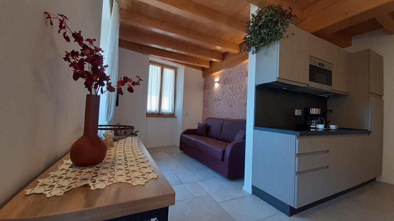 Garda Baldo Apartments_Vivaldi 토르볼레 외부 사진
