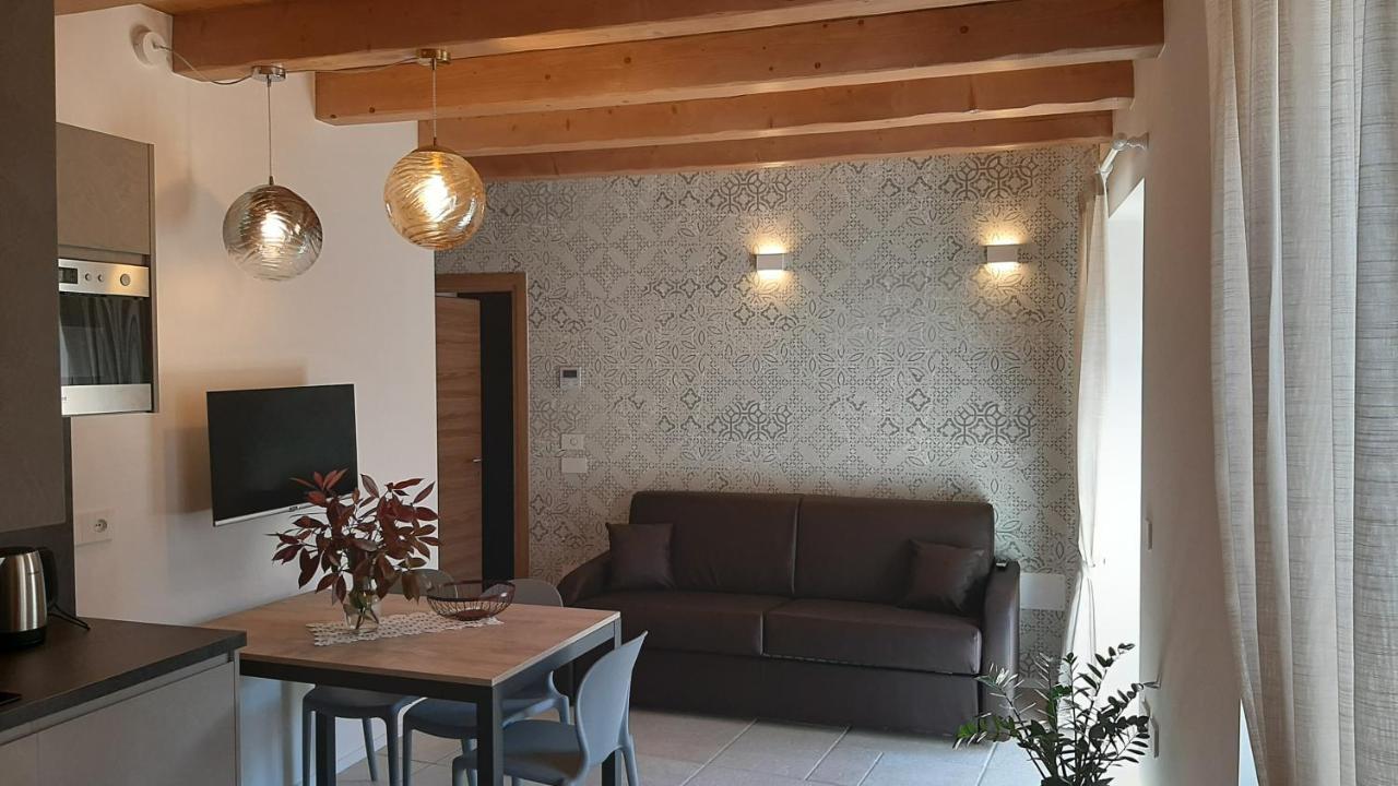 Garda Baldo Apartments_Vivaldi 토르볼레 외부 사진